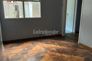 Apartamento à venda com 83m², 2 dormitórios no bairro Auxiliadora em Porto Alegre - Foto 8