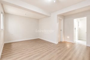 Kitnet à venda com 28m² no bairro Bela Vista em Porto Alegre - Foto 1