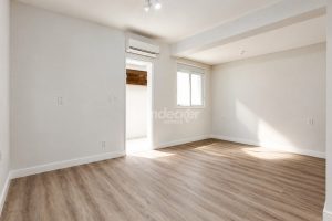 Kitnet à venda com 28m² no bairro Bela Vista em Porto Alegre - Foto 4