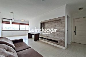 Apartamento à venda com 94m², 3 dormitórios, 1 suíte, 2 vagas no bairro Vila Ipiranga em Porto Alegre - Foto 1