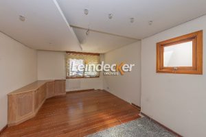 Cobertura à venda com 302m², 4 dormitórios, 1 suíte, 3 vagas no bairro Menino Deus em Porto Alegre - Foto 6