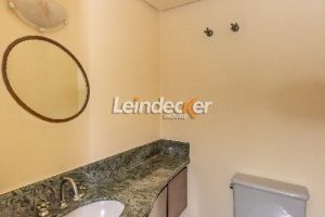 Cobertura à venda com 302m², 4 dormitórios, 1 suíte, 3 vagas no bairro Menino Deus em Porto Alegre - Foto 5