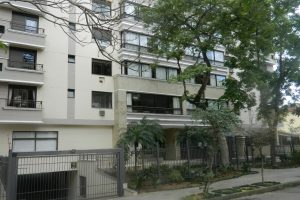 Apartamento à venda com 139m², 3 dormitórios, 1 suíte, 3 vagas no bairro Mont Serrat em Porto Alegre - Foto 1