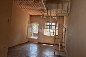 Casa à venda com 83m², 3 dormitórios, 3 vagas no bairro Petrópolis em Porto Alegre - Foto 4