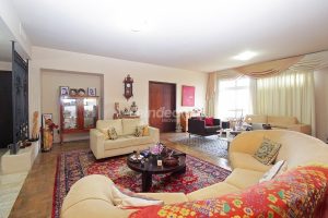 Apartamento à venda com 293m², 3 dormitórios, 1 suíte, 1 vaga no bairro Farroupilha em Porto Alegre - Foto 2