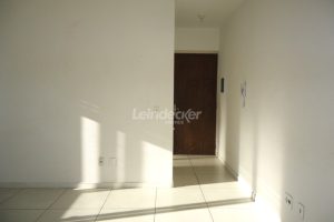 Apartamento à venda com 42m², 1 dormitório, 1 vaga no bairro Jardim do Salso em Porto Alegre - Foto 2