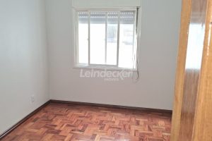 Apartamento à venda com 58m², 2 dormitórios no bairro Centro Histórico em Porto Alegre - Foto 9