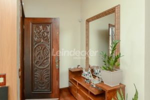 Casa à venda com 432m², 6 dormitórios, 2 suítes, 6 vagas no bairro Cristo Redentor em Porto Alegre - Foto 2