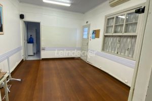 Casa comercial à venda com 145m², 2 vagas no bairro Santa Cecília em Porto Alegre - Foto 3