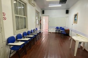 Casa comercial à venda com 145m², 2 vagas no bairro Santa Cecília em Porto Alegre - Foto 1