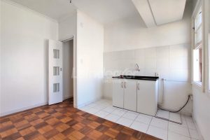 Apartamento à venda com 56m², 2 dormitórios no bairro Independência em Porto Alegre - Foto 4
