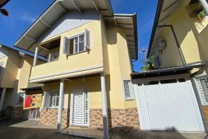 Casa em Condomínio à venda com 114m², 3 dormitórios, 1 suíte, 2 vagas no bairro Agronomia em Porto Alegre - Foto 31