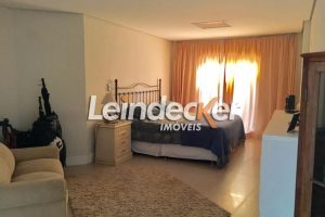 Casa à venda com 414m², 4 dormitórios, 4 suítes, 4 vagas no bairro Belém Novo em Porto Alegre - Foto 8