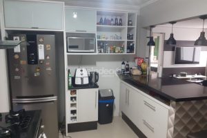 Apartamento à venda com 76m², 2 dormitórios no bairro Petrópolis em Porto Alegre - Foto 4