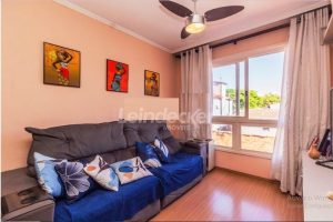 Apartamento à venda com 61m², 2 dormitórios, 1 vaga no bairro Teresópolis em Porto Alegre - Foto 2