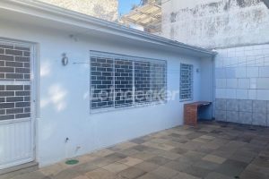 Casa à venda com 219m², 3 dormitórios, 6 vagas no bairro Passo d'Areia em Porto Alegre - Foto 5