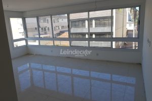 Apartamento à venda com 97m², 3 dormitórios, 1 suíte, 2 vagas no bairro Boa Vista em Porto Alegre - Foto 2