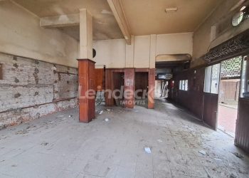 Loja para alugar com 132m² no bairro Cidade Baixa em Porto Alegre