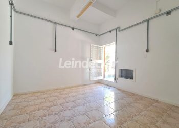 Loja para alugar com 30m², 1 vaga no bairro Mont Serrat em Porto Alegre