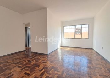 Apartamento para alugar com 70m², 2 dormitórios no bairro Santa Maria Goretti em Porto Alegre