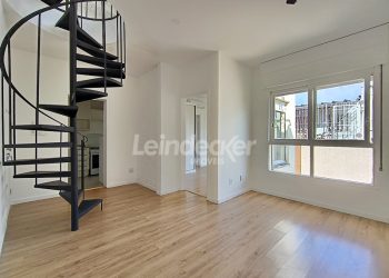 Cobertura para alugar com 90m², 1 dormitório, 1 vaga no bairro Bom Fim em Porto Alegre