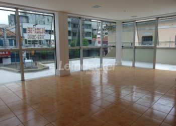 Sala para alugar com 42m² no bairro Floresta em Porto Alegre