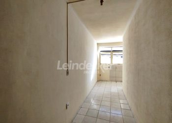 Apartamento para alugar com 35m², 1 dormitório no bairro Floresta em Porto Alegre