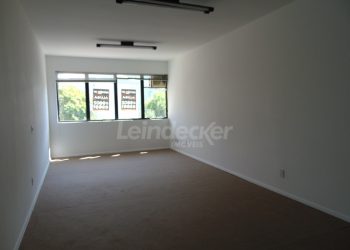 Sala para alugar com 30m² no bairro Auxiliadora em Porto Alegre