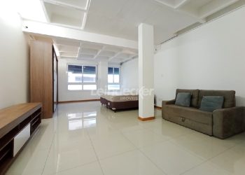 Loft para alugar com 43m², 1 dormitório, 1 vaga no bairro Menino Deus em Porto Alegre