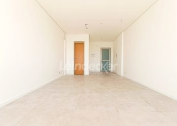 Sala para alugar com 42m², 1 vaga no bairro Floresta em Porto Alegre