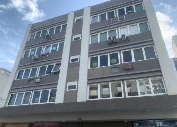 Sala para alugar com 26m² no bairro Santo Antônio em Porto Alegre