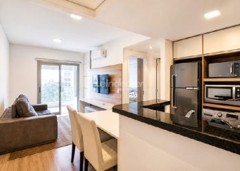 Apartamento para alugar com 49m², 1 dormitório, 1 vaga no bairro Petrópolis em Porto Alegre