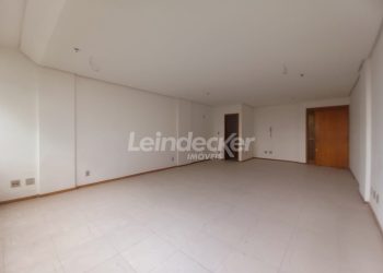 Sala para alugar com 45m², 1 vaga no bairro São Geraldo em Porto Alegre