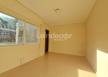 Apartamento para alugar com 70m², 2 dormitórios, 1 vaga no bairro Petrópolis em Porto Alegre