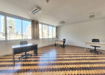 Sala para alugar com 47m² no bairro Centro em Porto Alegre