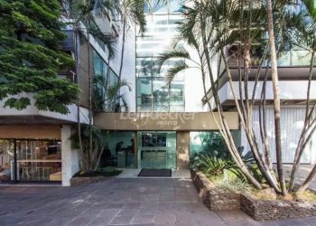 Sala para alugar com 55m², 1 vaga no bairro Bela Vista em Porto Alegre