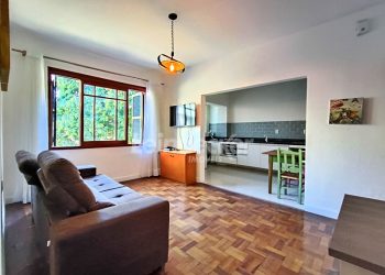 Apartamento para alugar com 65m², 2 dormitórios no bairro Auxiliadora em Porto Alegre
