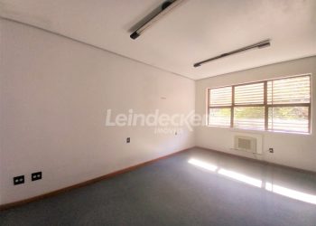 Sala para alugar com 70m² no bairro Rio Branco em Porto Alegre