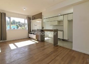 Apartamento para alugar com 74m², 3 dormitórios, 2 vagas no bairro Teresópolis em Porto Alegre