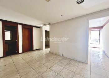 Sala para alugar com 60m² no bairro Centro em Porto Alegre