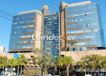 Sala para alugar com 40m², 2 vagas no bairro Cidade Baixa em Porto Alegre