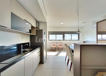 Apartamento para alugar com 39m², 1 dormitório, 1 vaga no bairro Chácara das Pedras em Porto Alegre