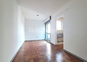 JK para alugar com 35m², 1 dormitório no bairro Passo d'Areia em Porto Alegre