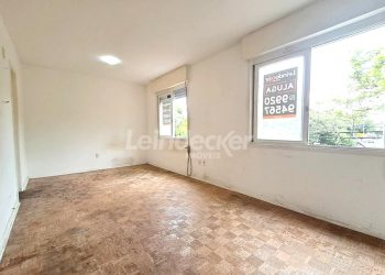 JK para alugar com 35m², 1 dormitório no bairro Azenha em Porto Alegre