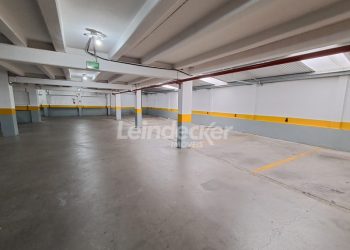 Box para alugar com 12m² no bairro Vila Jardim em Porto Alegre
