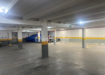 Box para alugar com 12m² no bairro Vila Jardim em Porto Alegre