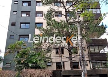 Cobertura para alugar com 415m², 3 dormitórios, 4 vagas no bairro Bela Vista em Porto Alegre