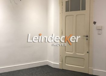 Sala para alugar com 110m² no bairro Centro em Porto Alegre