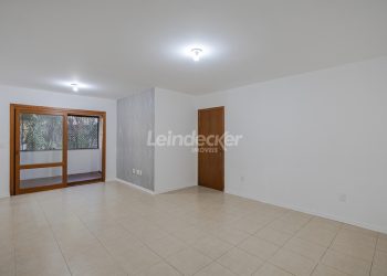 Apartamento para alugar com 100m², 3 dormitórios, 2 vagas no bairro Passo d'Areia em Porto Alegre
