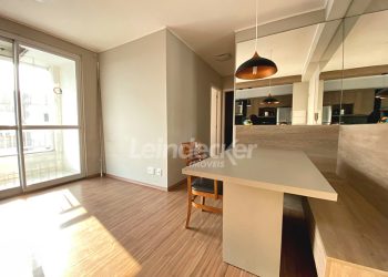 Apartamento para alugar com 52m², 2 dormitórios, 1 vaga no bairro Humaitá em Porto Alegre